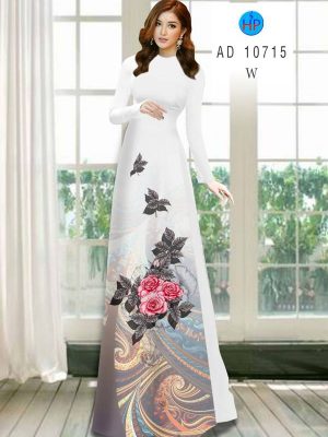 1627374847 384 vai ao dai mau moi ra hien nay (4)